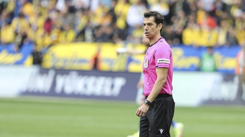 Galatasaray - Rizespor maçının VAR'ı Onur Özütoprak oldu