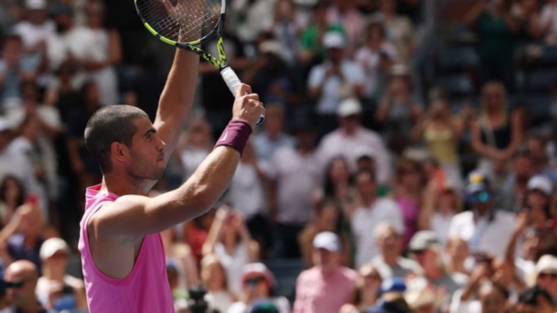 Carlos Alcaraz ve Elena Rybakina, ABD Açık'ta 4. tura çıktı