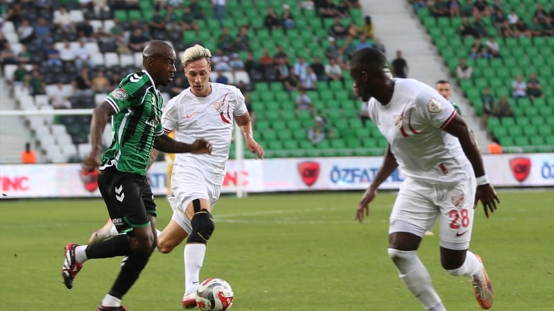 Boluspor, Sakaryaspor karşısında 4 golle güldü