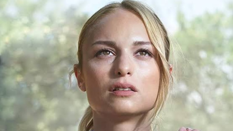 Oyuncu Nilperi Şahinkaya'nın annesi hayatını kaybetti