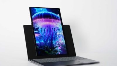 Lenovo, dönebilen ekranlı bir laptop üzerinde çalışıyor