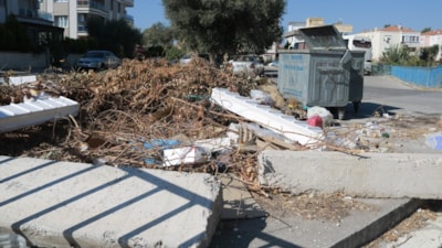 Foça Belediye Başkanı: Bir kez daha söylüyorum, çevre atıklarını toplamayacağım