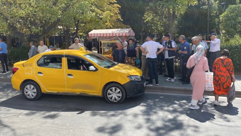 Eskişehir'de gözükmeyen yaya geçidinin çevresinde kaza