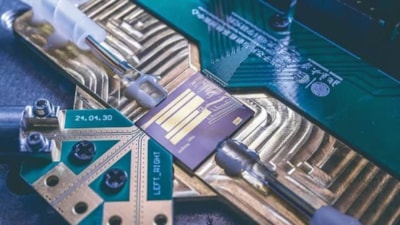 Dünyanın ilk 'tüm frekanslı' 6G çipi, 100 Gbps hızında veri iletebiliyor