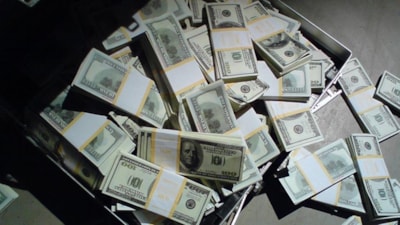 Forbes, dünyanın en zenginleri listesini açıkladı