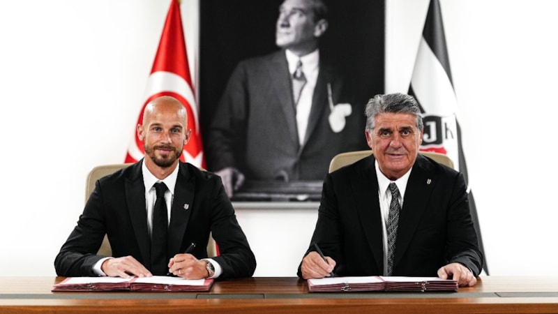 Beşiktaş, Vaclav Cerny ile sözleşme imzaladı