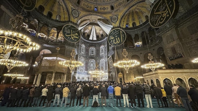 Mevlid Kandili bugün idrak edilecek