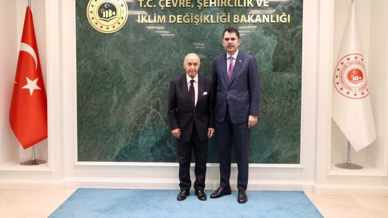 Murat Kurum, eski CHP Genel Başkanı Hikmet Çetin'i kabul etti