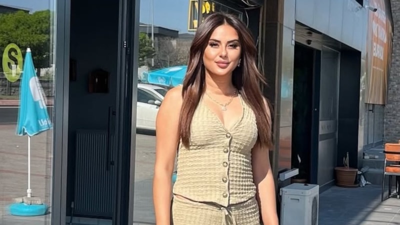 Kayseri'de iki otomobil çarpıştı: Gayrimenkul danışmanı Rabia hayatını kaybetti