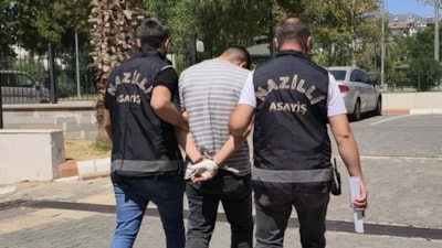 Aydın'da kendisini polis olarak tanıtıp 5 milyon TL dolandıran şüpheli tutuklandı