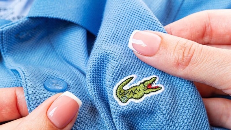 Ünlü marka logosunu değiştirdi! 92 yıllık timsah logosu yerini bakın neye bıraktı