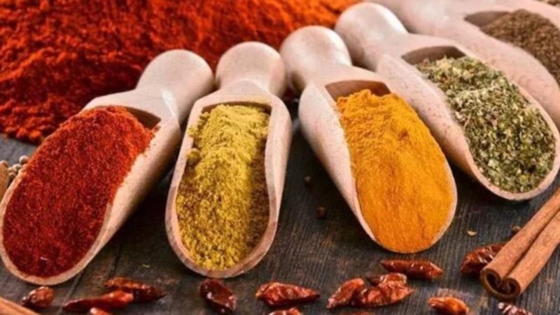 Bir çay kaşığı bile yetiyor! Bu 3 baharatı sofranızdan eksik etmeyin...