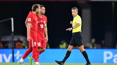 Barış Alper Yılmaz, 4 dakikada kırmızı gördü!