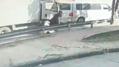 İstanbul Küçükçekmece'de 20 suç kaydı bulunan şüpheli yakalandı