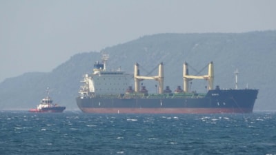 Çanakkale Boğazı'nda kargo gemisi arıza yaptı