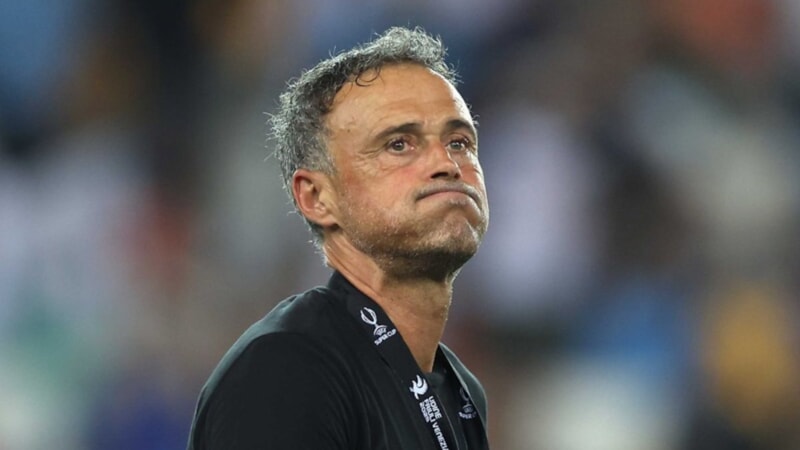 Luis Enrique'nin bisiklet kazasında köprücük kemiği kırıldı