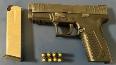 İstanbul'da eniştesine öfkelenen şahıs etrafa rastgele ateş açtı