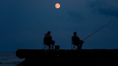 Sinop'ta şişkin ay göz kamaştırdı