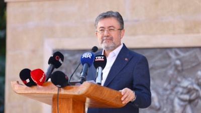 İbrahim Yumaklı: Eğirdir Gölü'ne can suyu verecek proje için imzalar atıldı