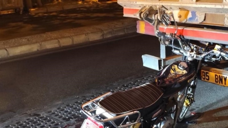 İzmir'de motosiklet kazası: 1 ölü, 1 yaralı