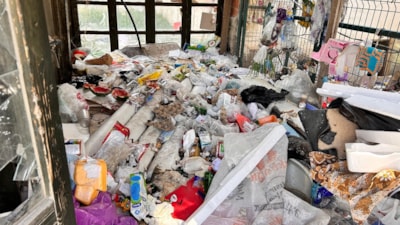 Ankara'da çöp dolu evden yayılan kötü koku mahalleyi ayağa kaldırdı