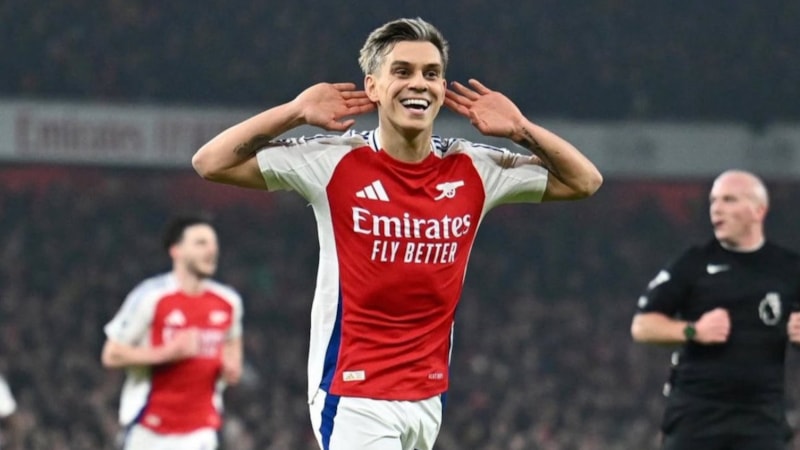 Beşiktaş'ta kanat bölgesine oyuncu arayışı sürüyor...