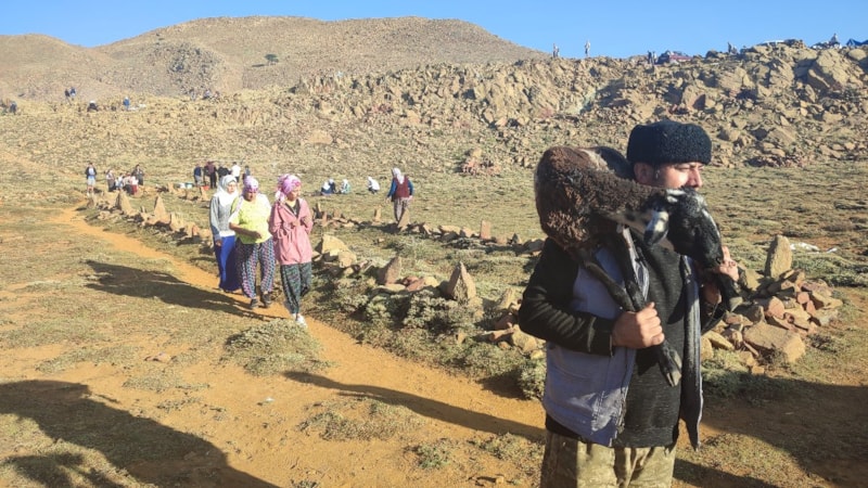 Sandıras Dağı'nda Yörüklerin 7 asırlık Kartal Gölü ve Eren Günü