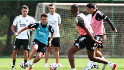 Beşiktaş'ta Cengiz Ünder ilk idmanına çıktı