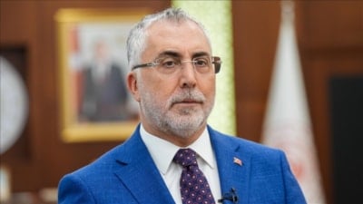 Vedat Işıkhan: Sosyal güvenlik sistemini güçlendirme çalışmaları sürecek