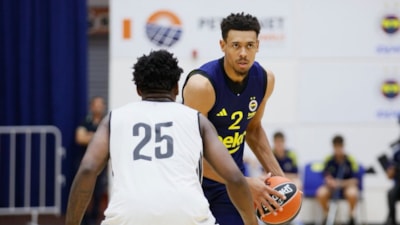 Fenerbahçe, hazırlık turnuvasında Dubai Basketbol'a yenildi