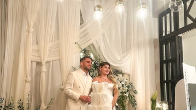 Galatasaraylı Yunus Akgün'ün nişan fotoğrafları! Karelerin altına Fenerbahçe esprileri yapıldı