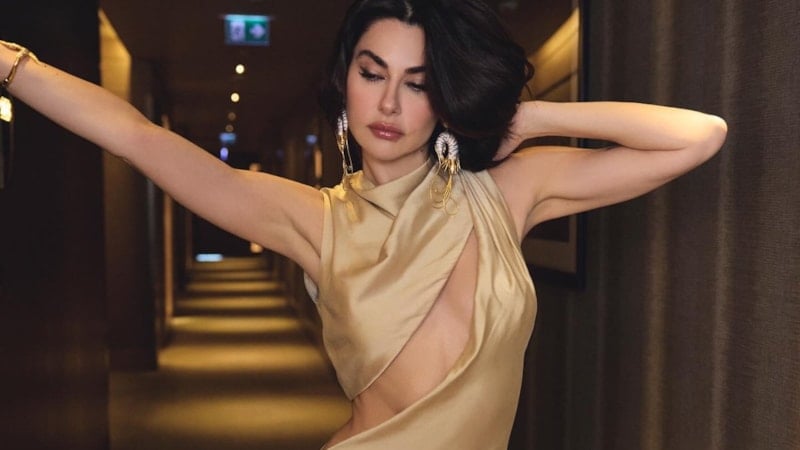 Nesrin Cavadzade'nin dekoltesine yorum yağdı! Elbisesi çok beğenildi