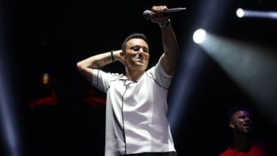 Mustafa Sandal konserde reji çalışanına hakaret etti