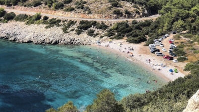 Turkuazın büyüsü: Ege'nin en sakin yüzme noktaları