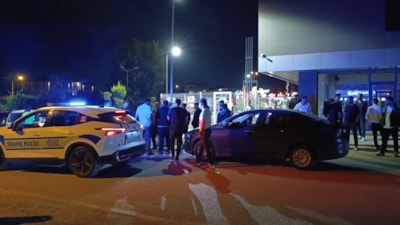 Bursa'da kavga ihbarına giden polis otomobilde oyuncak silah ele geçirdi