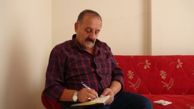 Bayburt'ta sahte komiser halk ozanını dolandırdı: Savcının katilini bulduk