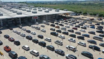 Gurbetçi sezonunda sınır kapılarından 5 milyon geçiş yapıldı