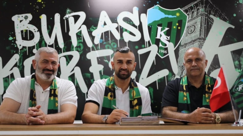 Kocaelispor, Serdar Dursun'u kadrosuna kattı
