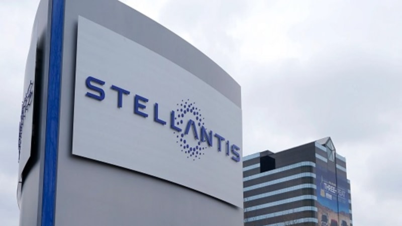 Stellantis harekete geçti: Devrilme riski taşıyan o otomobiller geri çağrılıyor!