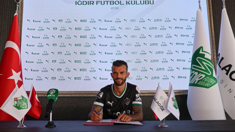 Antalyaspor, Güray Vural'ın Iğdır FK'ya transferini açıkladı