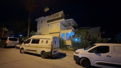 Antalya'da eski karısını eşarpla boğan şüpheli teslim oldu