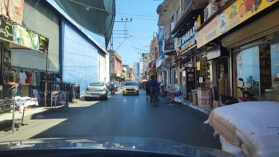 Adana'da Suriyelilerin göçü devam ederken sokaklar boş kaldı