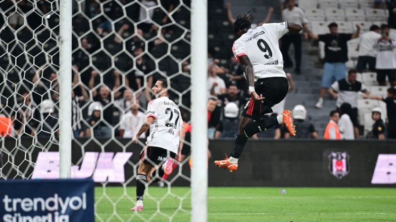 Beşiktaş - Başakşehir: Muhtemel 11'ler