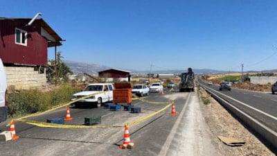 Kahramanmaraş'ta iş makinesi kardeşlere çarptı: 2 yaşındaki Hatice öldü, ağabeyi ağır yaralandı