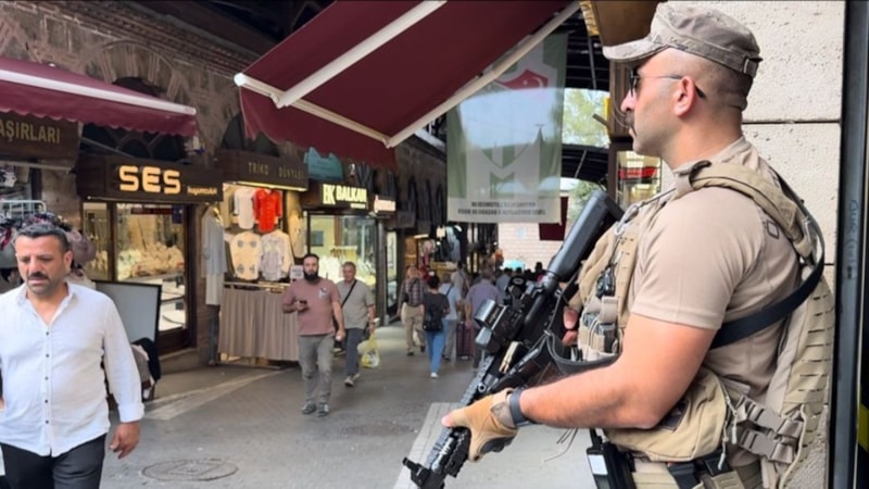 Bursa'da kuyumcuyu tehdit edip, 10 milyon euro haraç istediler