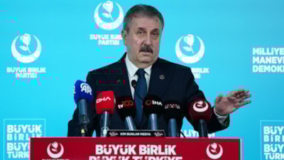 Mustafa Destici: Katalog suçlarda 15 yaş üstü çocuk statüsünden çıkarılsın