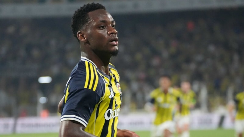 Jhon Duran'dan Fenerbahçelileri endişelendiren paylaşım