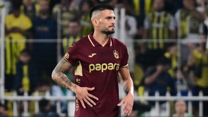 Okay Yokuşlu, taraftardan özür diledi