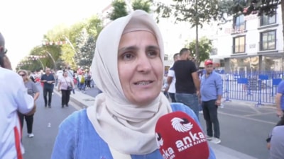 Kabe'de Ekrem İmamoğlu'na dua ettiğini söyleyen başörtülü CHP'li