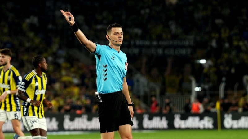 Eski hakemler, Fenerbahçe - Trabzonspor maçının tartışmalı kararlarını yorumladı